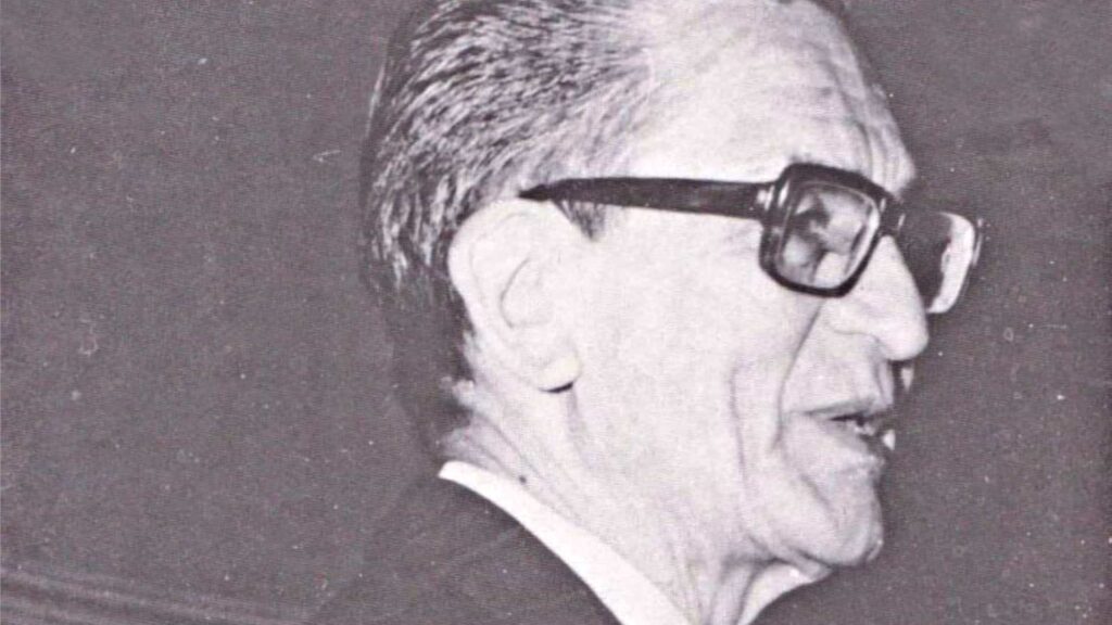 «No podemos seguir a merced de otros, tenemos que crear»